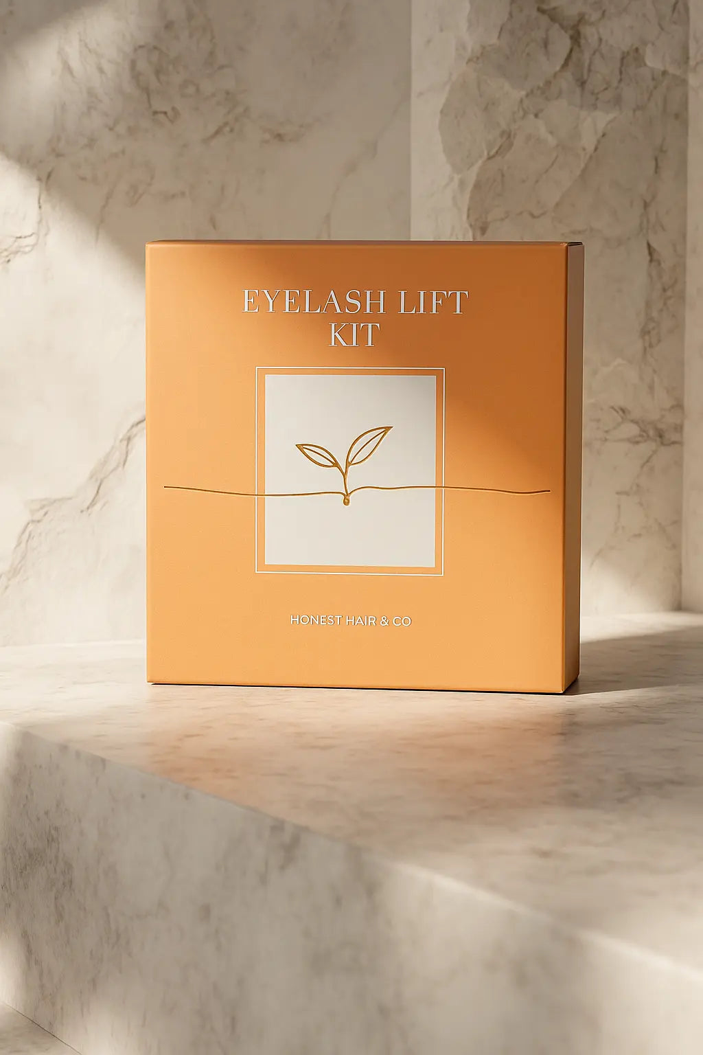 Lash Lift kit to achieve professional results at home. Easy steps and instructions. Kit contains everything you need. 